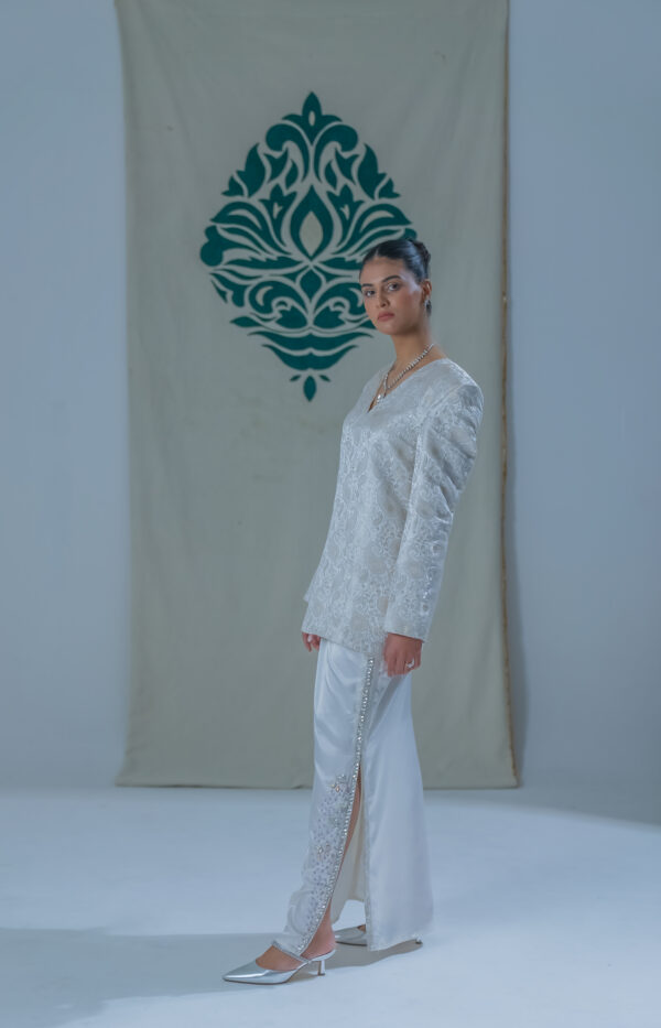 Artemis - Image 2
